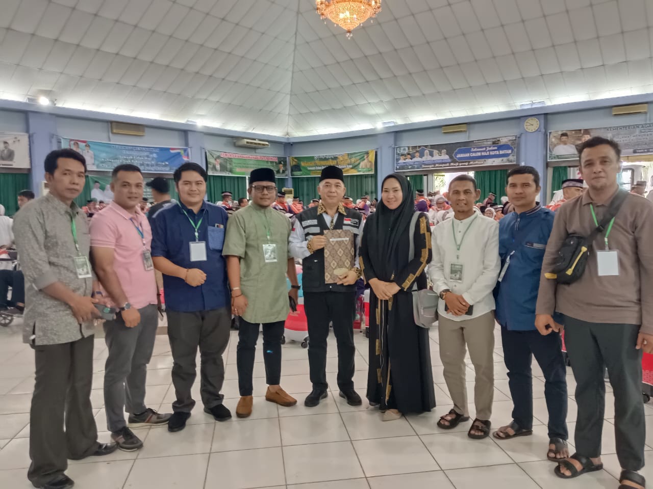 Hari Ini 442 JCH Kampar Kloter 05 BTH Plus 8 Petugas, Telah Berangkat Menuju Madinah