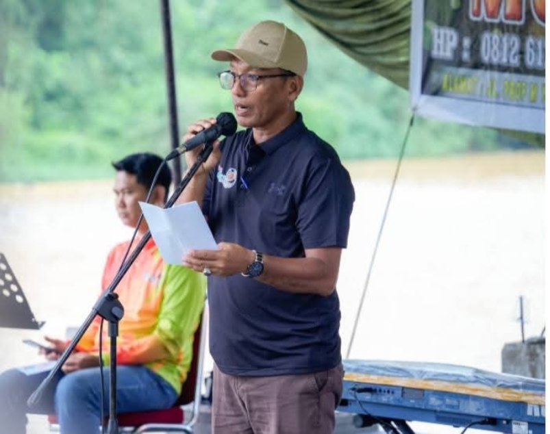 Lomba Pacu Sampan Ajang Cari Bibit Atlet Dayung, Plt Disdikpora Kampar: Ini Sekaligus Dukung Wisata