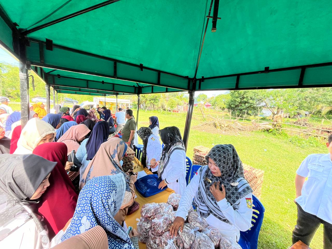 Pasar Murah Sambut Bulan Ramadhan, Digelar Pemkab Kampar di Desa Sipungguk