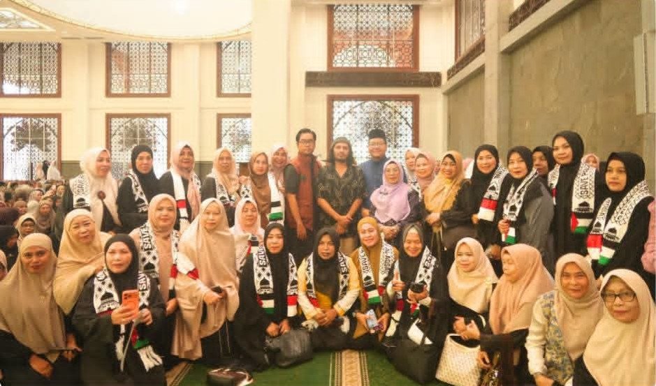 Tabligh Akbar Bersama Ustaz Hanan Attaki, Wabup Kampar Ajak Masyarakat Perkuat Iman dan Ukhuwah