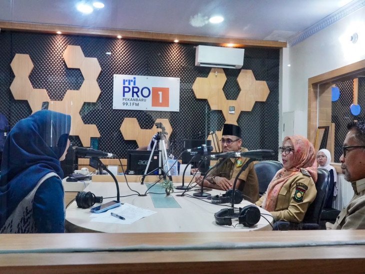 Dialog di RRI Pekanbaru, Wabup Kampar Misharti Dorong Pacu Sampan Buluh Cina Jadi Ikon Wisata Budaya
