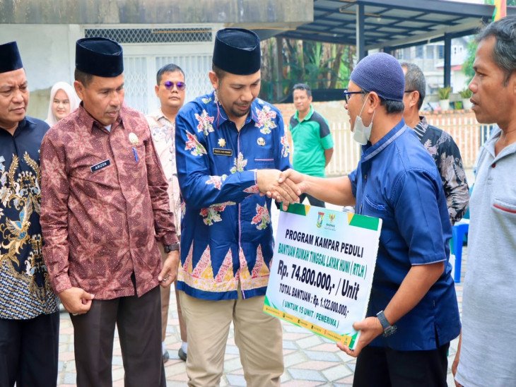 BAZNAS Kampar Salurkan Zakat untuk Masyarakat, Total Bantuan RTLH Tembus Rp1,12 Miliar