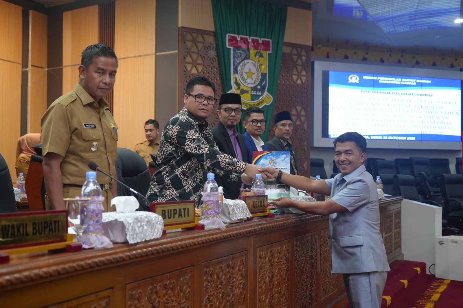 Delapan Fraksi DPRD Kampar Sampaikan Pandangan, RAPBD 2027 Fokus Kebutuhan Masyarakat