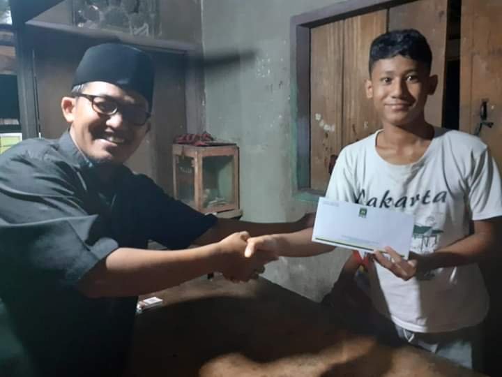 Berbagi Kebahagiaan Bersama Syafril Ketua Fraksi PKS Kuansing