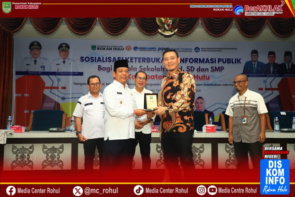 Tekankan Transparansi, Wabup Rohul Minta Sekolah Tak Ragu Beri Informasi