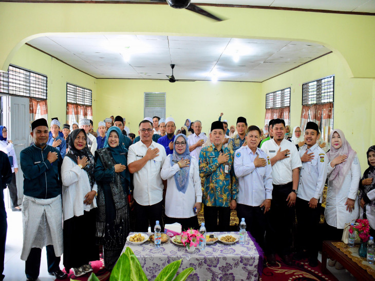 Disdikpora Kampar Hadiri Launching Pemakaian IFP dan TV Pintar Digital Yang Dibuka Wabup Kampar