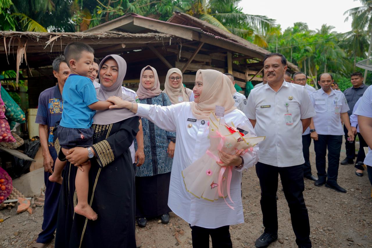 Dorong Pendidikan Ramah Anak dan Pemberdayaan Perempuan, Bupati Kunjungi Desa Batan Timur