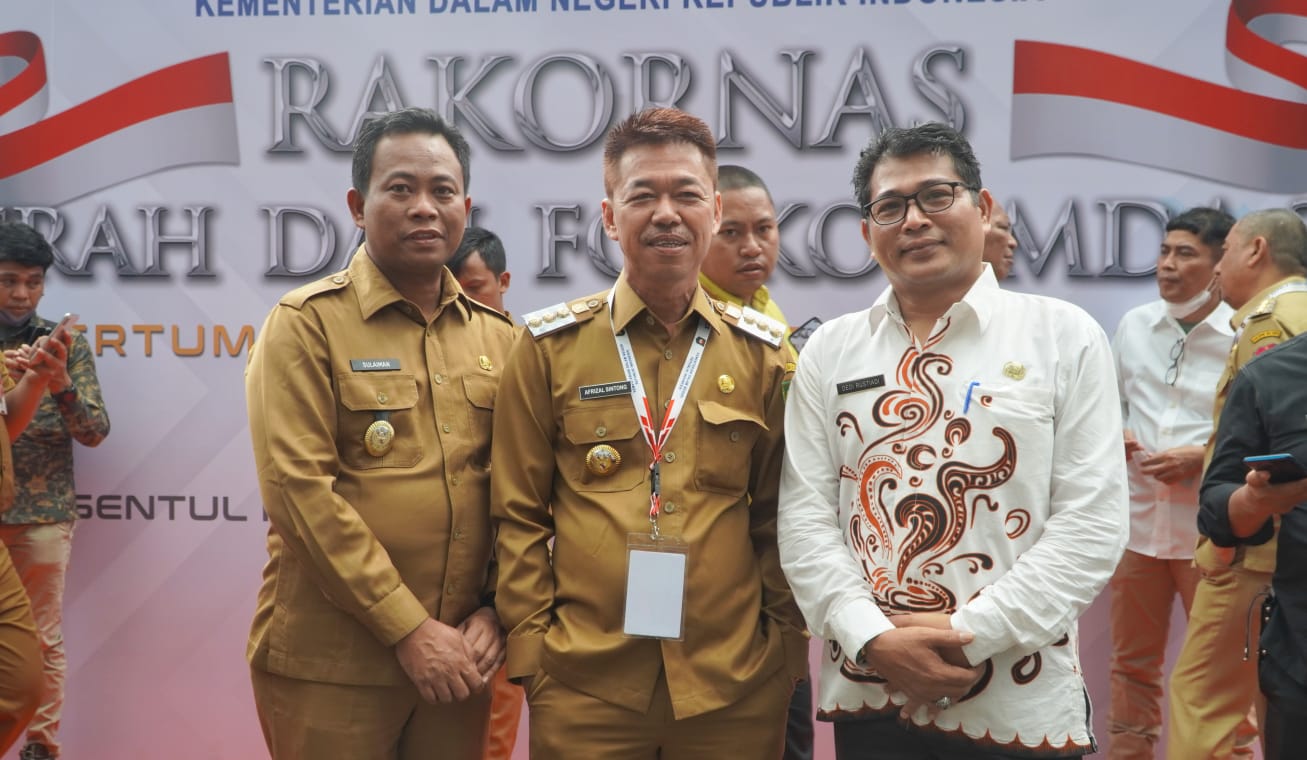 Dibuka Presiden Jokowi, Bupati Bersama Wabup Rohil Hadiri Rakornas Kepala Daerah dan Forkopimda