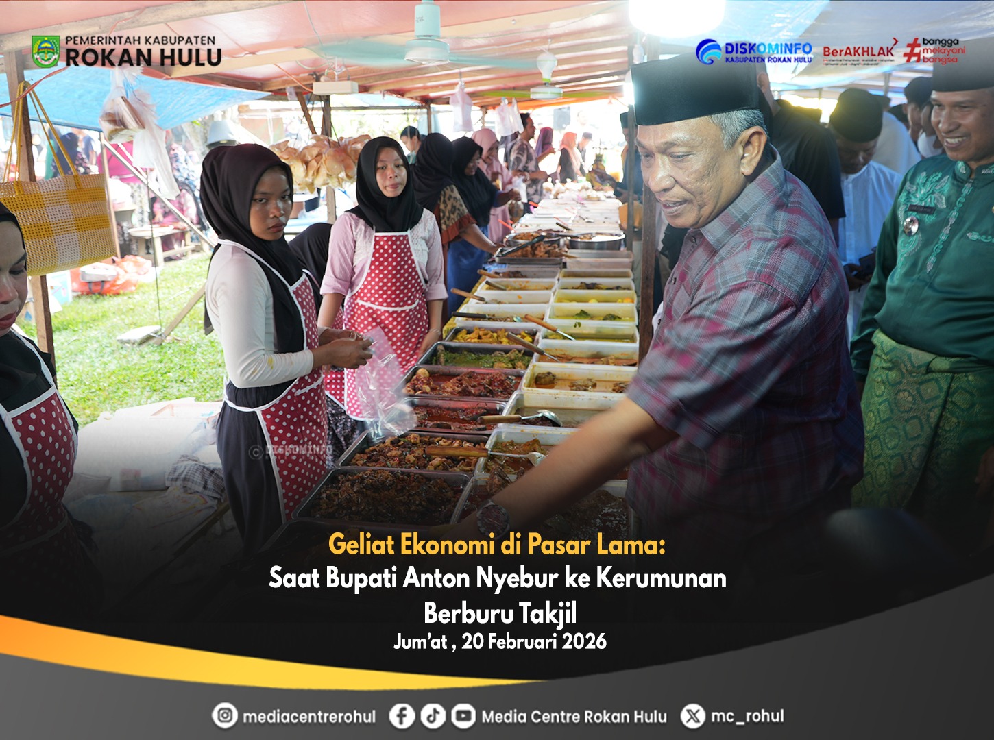 Geliat Ekonomi di Pasar Lama Saat Bupati Anton Nyebur ke Kerumunan Berburu Takjil