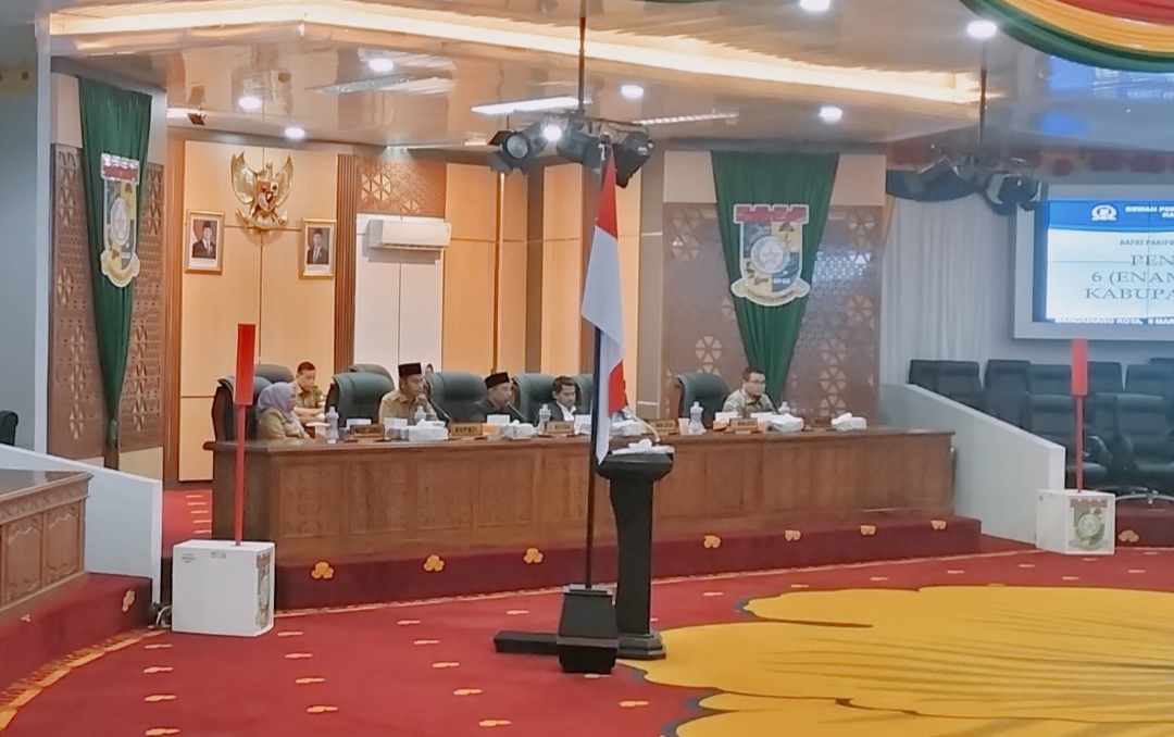 Rapat Paripurna DPRD Kampar Dengan Agenda Pengesahan 6 Ranperda, Dihadiri Langsung Bupati Kampar