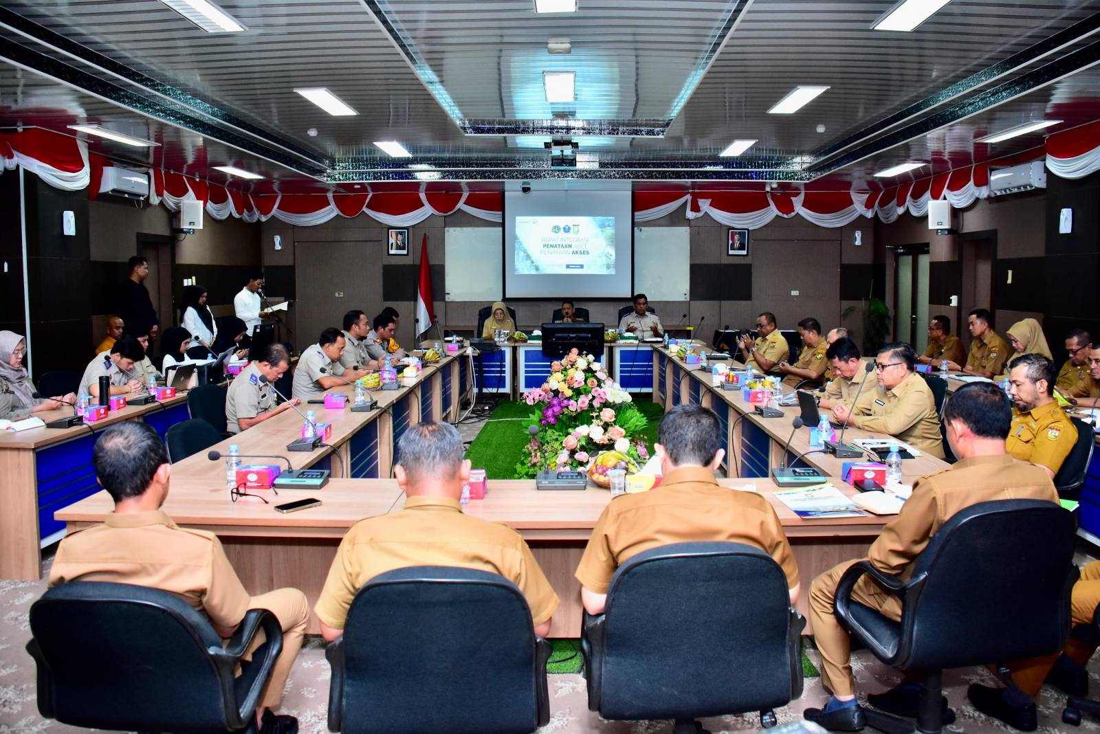 Pj Bupati Kampar Buka Rapat Integritas dan Pembentukan Kampung Refroma Agraria Serta Penataan Aset