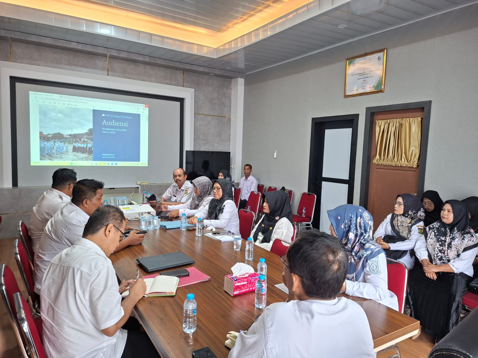 Disdikpora Kampar Gelar Audensi Dengan Pihak Sekolah, Pastikan Penyusunan RKAS