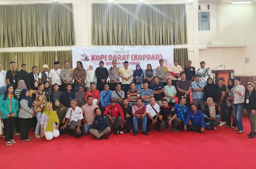 Puluhan Insan Pers Ngopi Bareng, KPU Rohul Bahas Pentingnya Peran Media Dalam Pilkada 2024