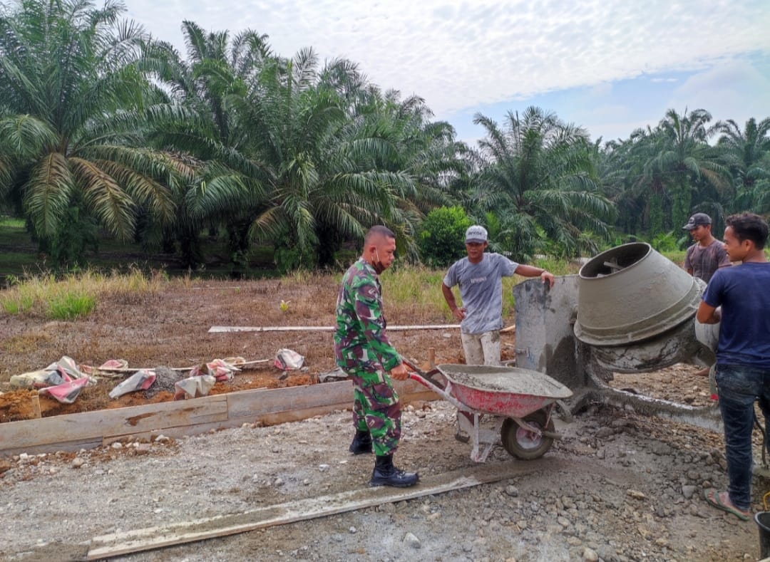 Meskipun Suasana Puasa, Tidak Menurunkan Semangat Babinsa Dalam Melaksanakan Goro