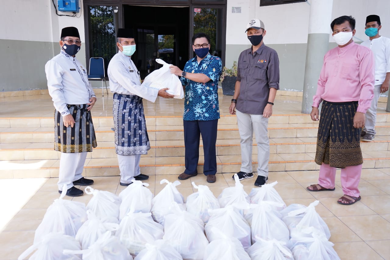 Peduli Covid 19 Karyawan PT BOB Salurkan Bantuan Ke Pemda Siak