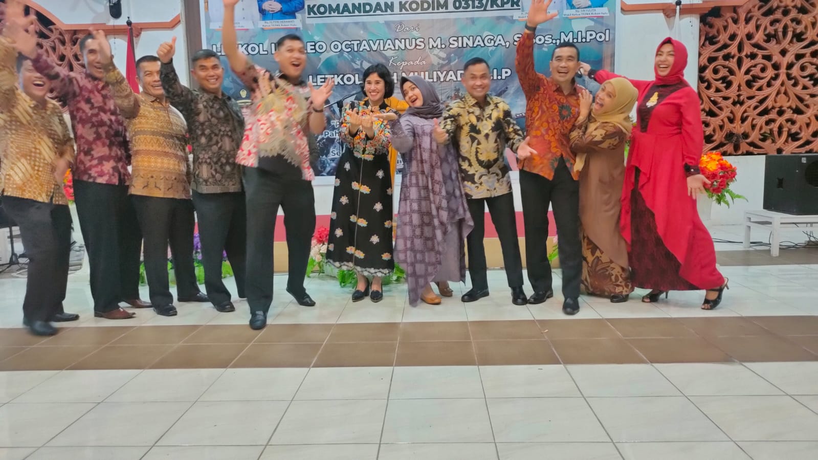 Suasana Haru Malam Pisah Sambut Dandim 0313/KPR di Hadiri Sejumlah Pejabat Rohul