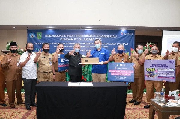 XL Peduli, Bagikan Kuota Internet 30 GB ke 60 Ribu Pelajar Bersama Disdik Riau