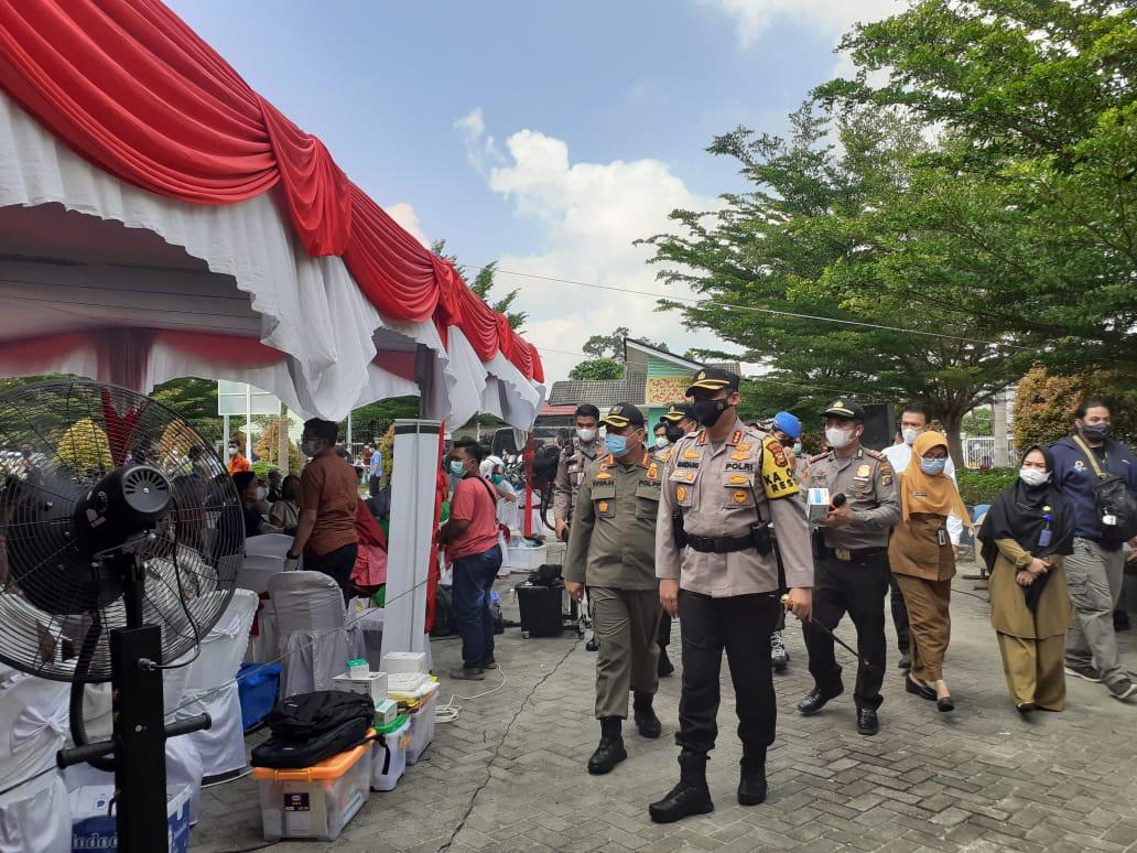 Kerahkan 20 Unit Armada, Ini Cara Polda Riau Berikan Vaksinasi Covid-19 ke Masyaraka