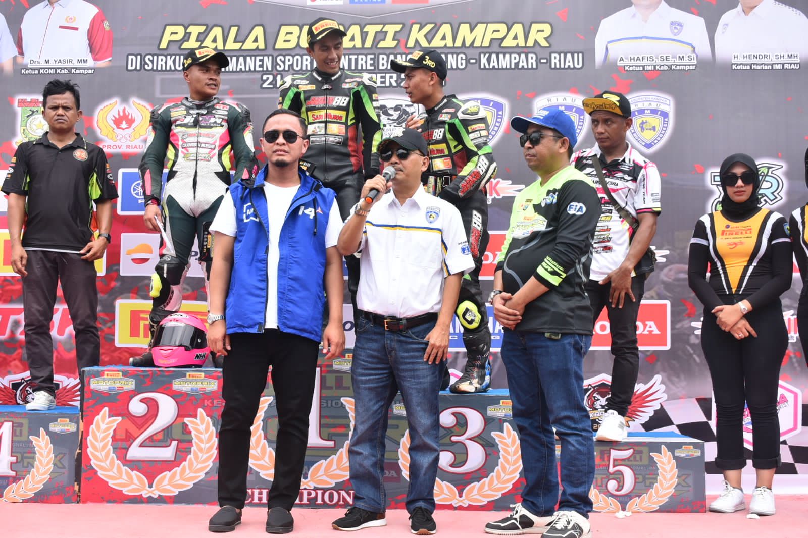 Pj Bupati Ucapkan Selamat Kepada Para Pembalap Kejuaran Motorprix Region A Putaran 4 Riau dan Piala