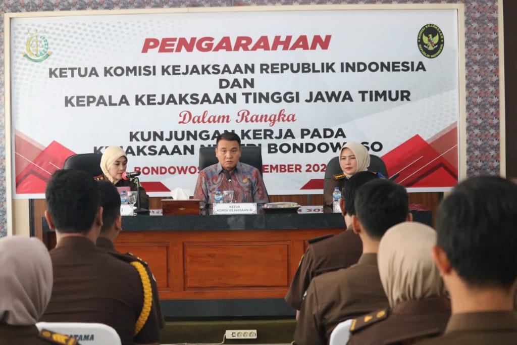 Komjak RI Kunker ke Kejari Bondowoso, Minta Jajaran Kejaksaan Laksanakan Pesan Jaksa Agung