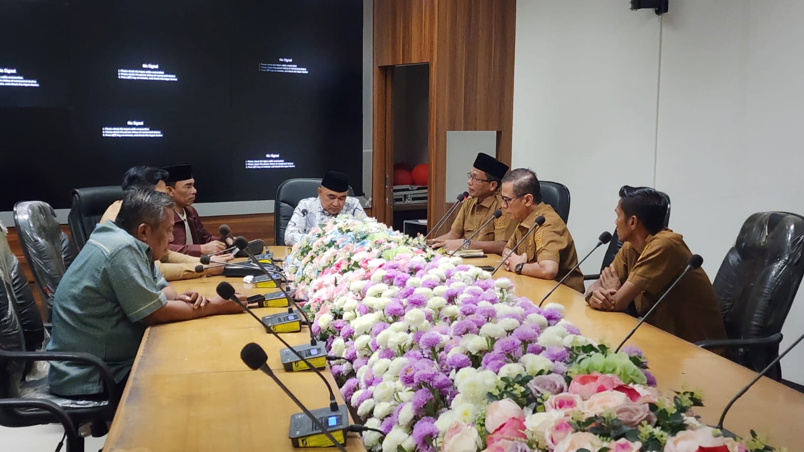 Disdikpora Kampar Hadiri RDP Dengan DPRD Kampar, Berikan Informasi Terkait Mekanisme dan Pengurusan 