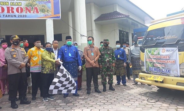Hari Pertama PSBB, Pemkab Siak Salurkan 4.921 Paket Sembako untuk 5 Kecamatan