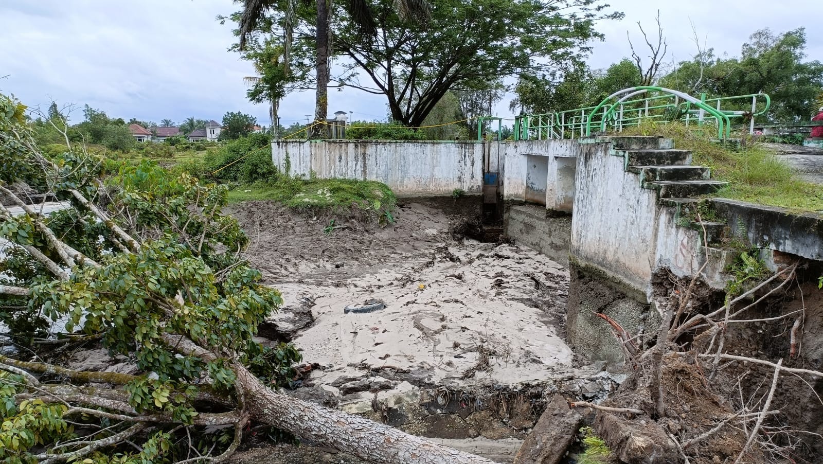 Dirut Yuhanis Berharap Agar Segera Diperbaiki Bendungan Jebol di Taman Rekreasi Stanum