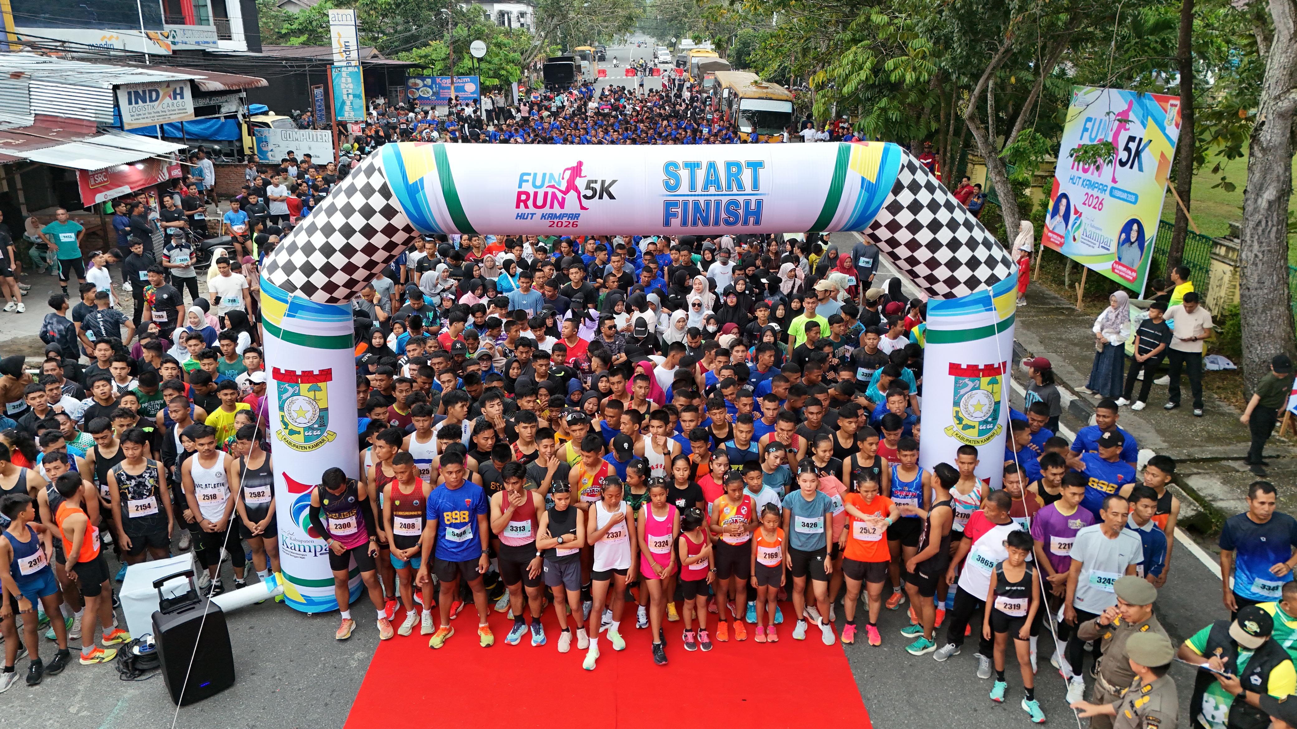 2.500 Lebih Peserta Mengikuti Fun Run Dilepas Langsung Bupati Kampar, Meriahkan HUT Kampar Ke-76