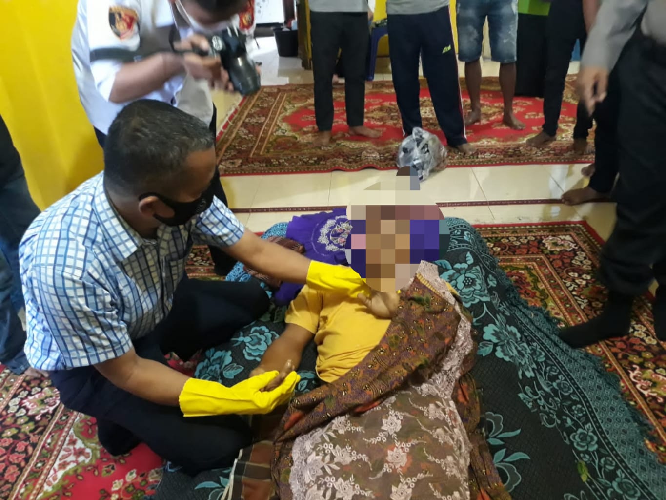 Pria di Kampar Gantung Diri di Pohon Karet, Ditemukan Warga Hendak Memancing