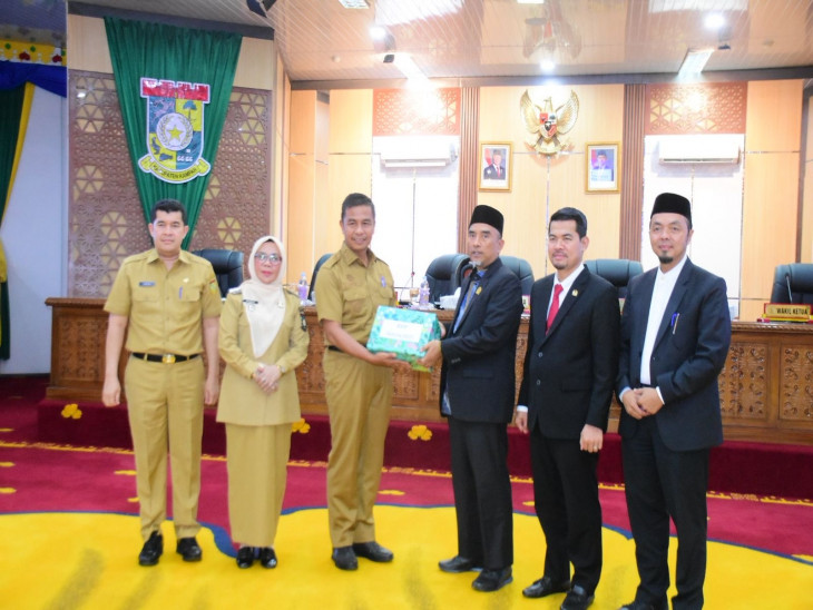 Pemkab Kampar Sampaikan Ranperda Pertanggungjawaban Pelaksanaan APBD Tahun Anggaran 2025