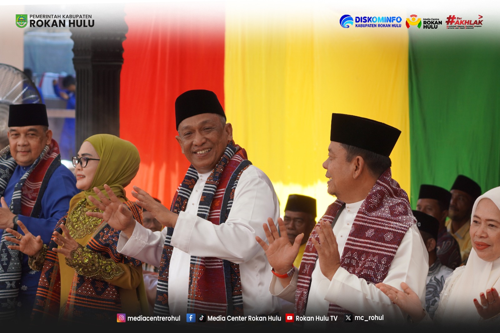 Bupati Anton Hadiri Reuni Akbar Keluarga Besar Ompung Naihubu di Rohul
