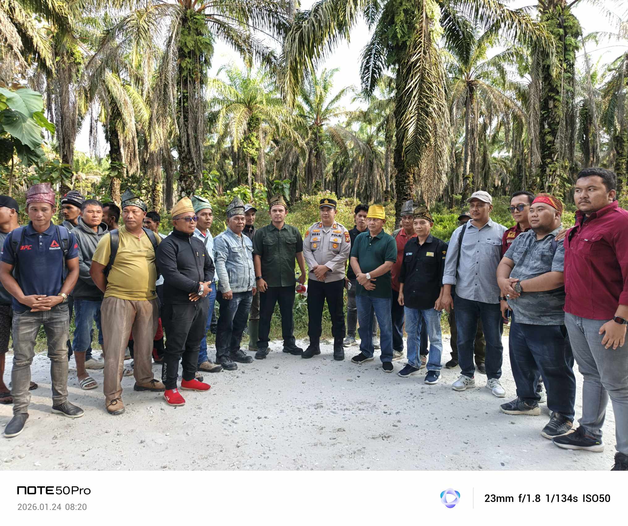 Kapolsek Tambusai Utara Pimpin Langsung Pengamanan di Kebun Eks Torganda 