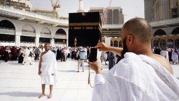 Arab Saudi Bakal Buka Umrah Bertahap