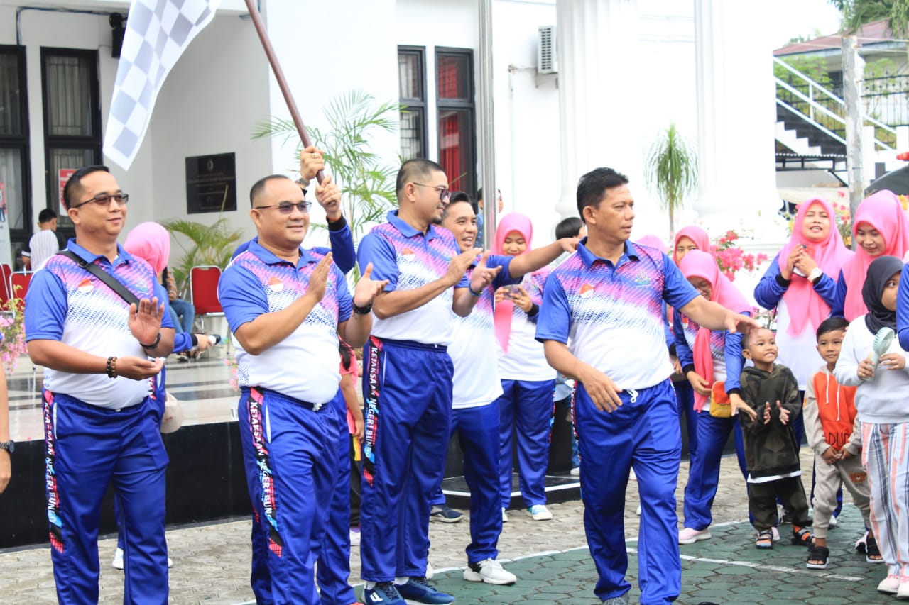 Kejari Bungo Melaksanakan Pekan Olah Raga, Silfanus: Semoga Ini Semakin Mempererat Tali Silaturahmi
