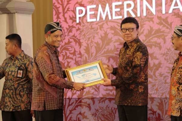 Pemko-Pekanbaru-Raih-Penghargaan-Kearsipan-Tingkat-Nasional