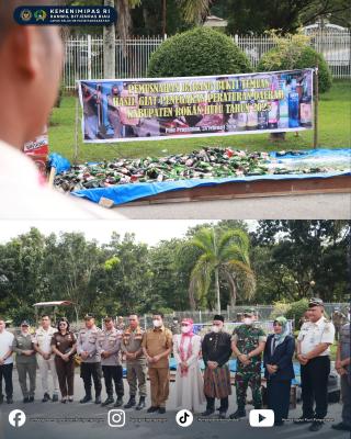 Kalapas Pasir Pangaraian Hadiri Pemusnahan Barang Bukti Perda 2025