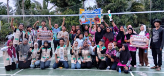 Sengit dan Meriahkan HUT RI Ke-81, RW 002 Sabet Gelar Juara Turnamen Voli Putri Desa Bukit Ranah