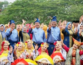 HUT ke-27 Rohul: Ekonomi Tumbuh 6,79%, Job Fair Siapkan 500 Lowongan Kerja