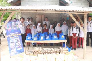 Lapas Pasir Pengaraian Salurkan Bansos, Wujudkan Pemasyarakatan yang Bermanfaat