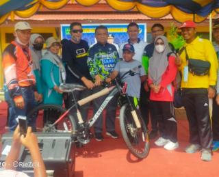 Meriah, Peringatan HGN dan HUT Korpri Kecamatan Seberida Diwarnai Dengan Sepeda Santai