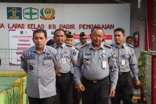 Kakanwil Riau Kunjungi Lapas Kelas II B Pasir Pengaraian, Ini Yang di Bahas