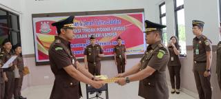 Kasi Pidsus Kejari Kampar Dilaksanakan Pelantikan dan Serah Terima Jabatan