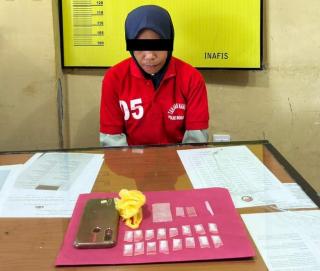 Satres Narkoba Polres Rohul Amankan Pelaku Seorang Ibu Rumah Tangga, Dugaan Pengedar Sabu