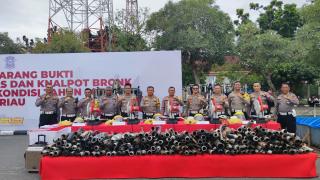 1500 Knalpot Brong Dimusnahkan Ditlantas Polda Riau