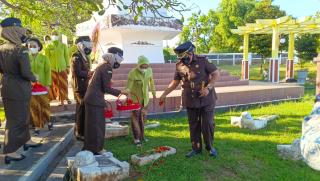 Kejari Tuban Gelar Upacara dan Ziarah Tabur Bunga, Memperingati HBA Ke 62 dan HUT IAD XXII Tahun 202