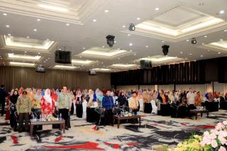 Pj Ketua TP PKK Kampar Ricana Djayanti Buka Acara Bimtek Guru SD