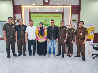 Perkara Korupsi BLUD RSUD Bangkinang, Tersangka ARV Sudah Dilimpahkan di Kejari Kampar