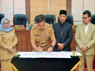 DPRD Kampar Gelar Rapat Paripurna Penandatanganan Nota Kesepakatan MoU KUA PPAS Bersama Pemkab