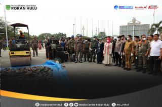 Wabup Rohul Pimpin Pemusnahan Barang Bukti Hasil Penegakan Perda Tahun 2025