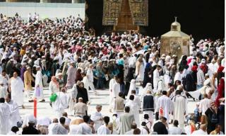 Akibat-Virus-Corona,-Arab-Saudi-Batalkan-Umrah-Selama-1-Tahun 
